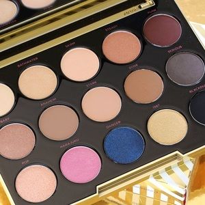 URBAN DECAY EYESHADOW